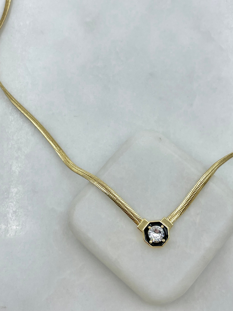 Siyah Mineli Geometrik İtalyan Zincir Kolye Gold