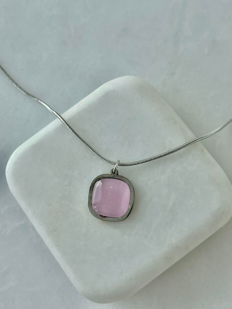 Çelik Kare Opal Taşlı Kolye Pembe-Gümüş