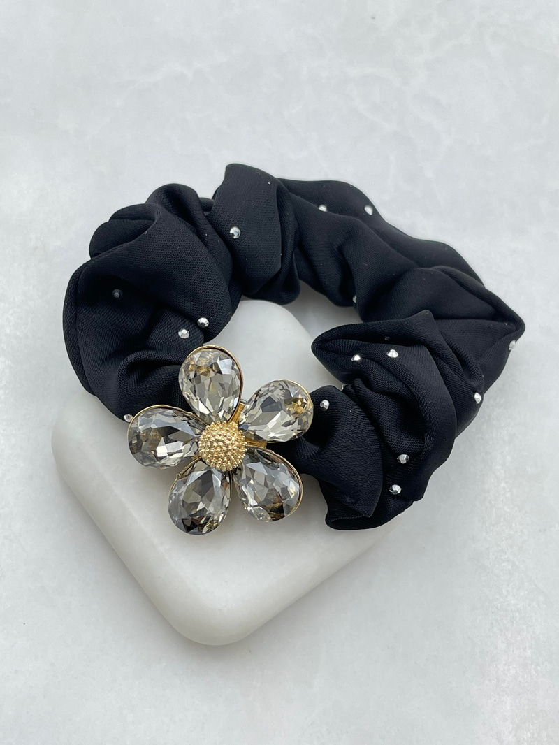 Kristal Çiçekli Premium Scrunchie Toka Siyah