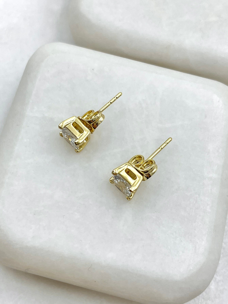 Özel Seri Kristal Taşlı Kare Küpe 0.6 mm Gold