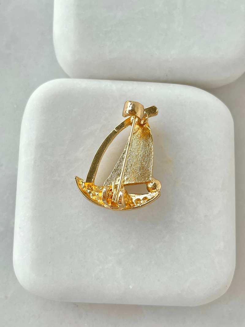 Sedefli Yelken Broş Gold