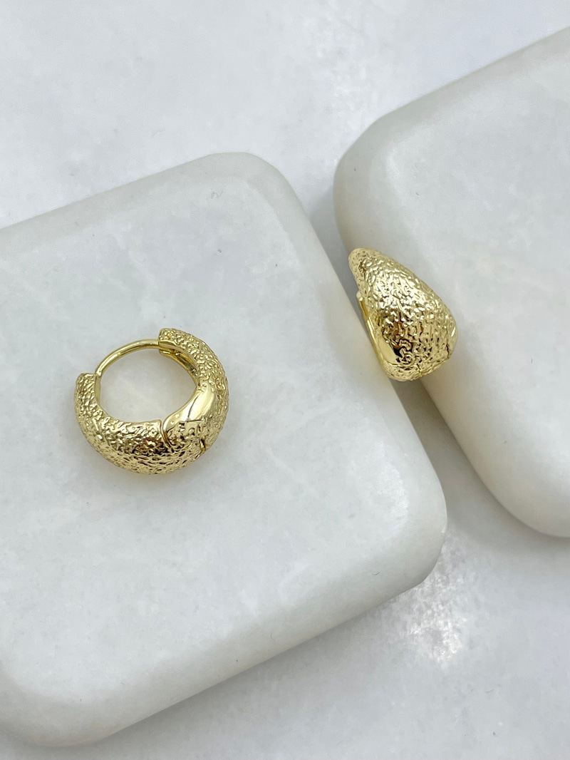 Özel Seri Kumlu Damla Küpe Gold