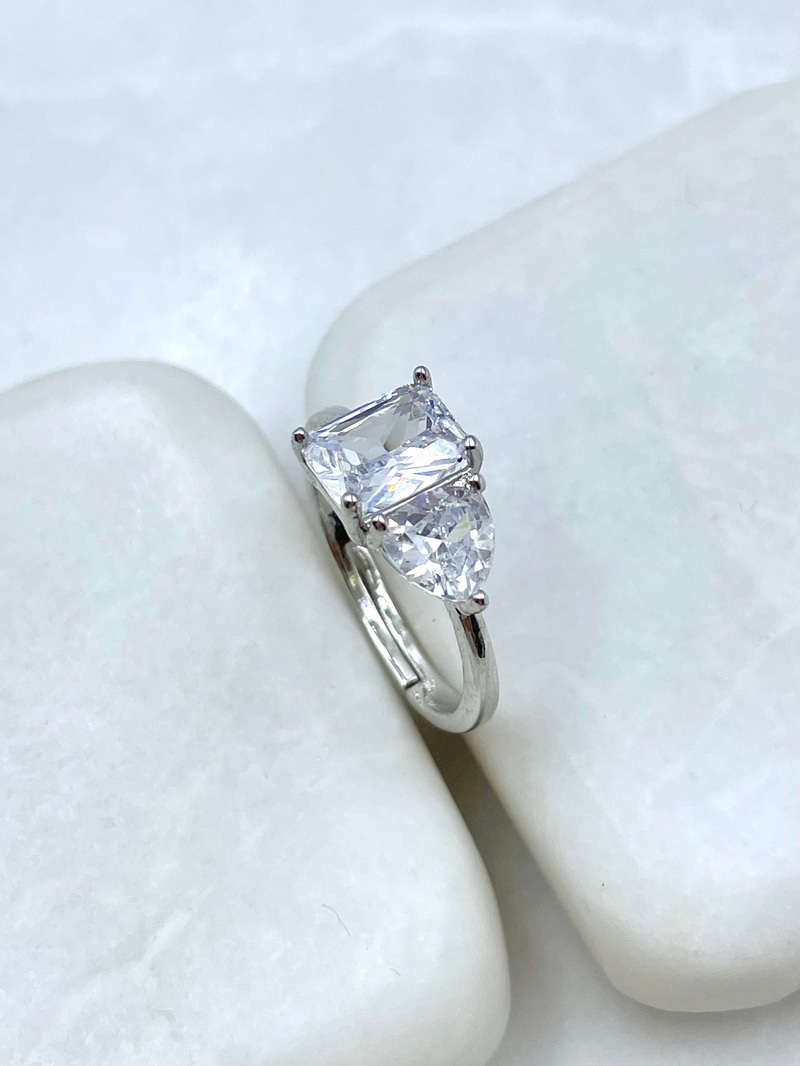 Altın Kaplama Kare ve Üçgen Kristal Taşlı Yüzük Gümüş