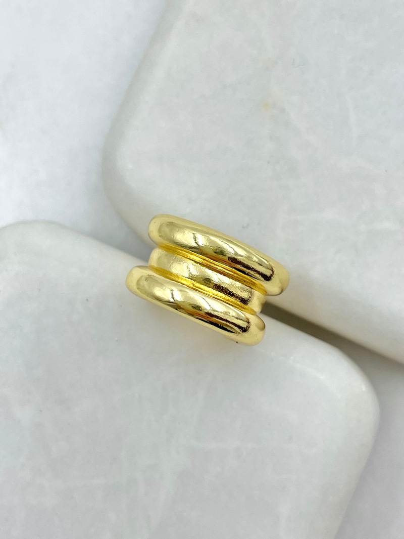 Üçlü Bombe Kıkırdak Küpe Gold