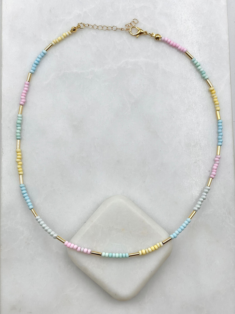 Pastel Renkli Boncuk Kolye Gold