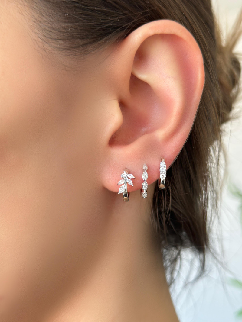 Özel Seri Altılı Kristal Taşlı Minimal Küpe Gümüş