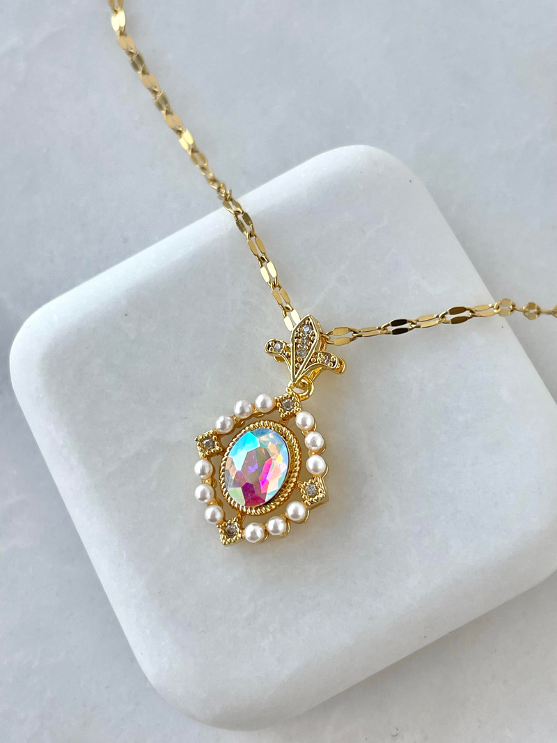 Çelik Renkli Kristal Taşlı ve İncili Kolye Gold