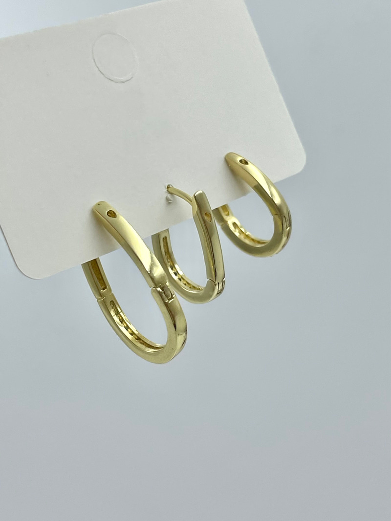 Özel Seri Üçlü Gömme Taşlı U Model Set Küpe Gold