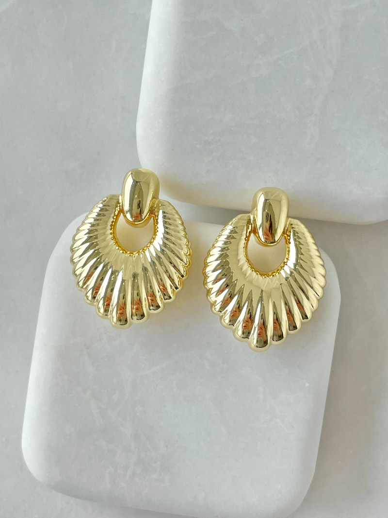 Özel Seri Vintage Burgu Küpe Gold
