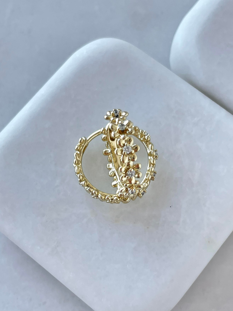 Özel Seri Minimal Çiçekli Halka Küpe Gold
