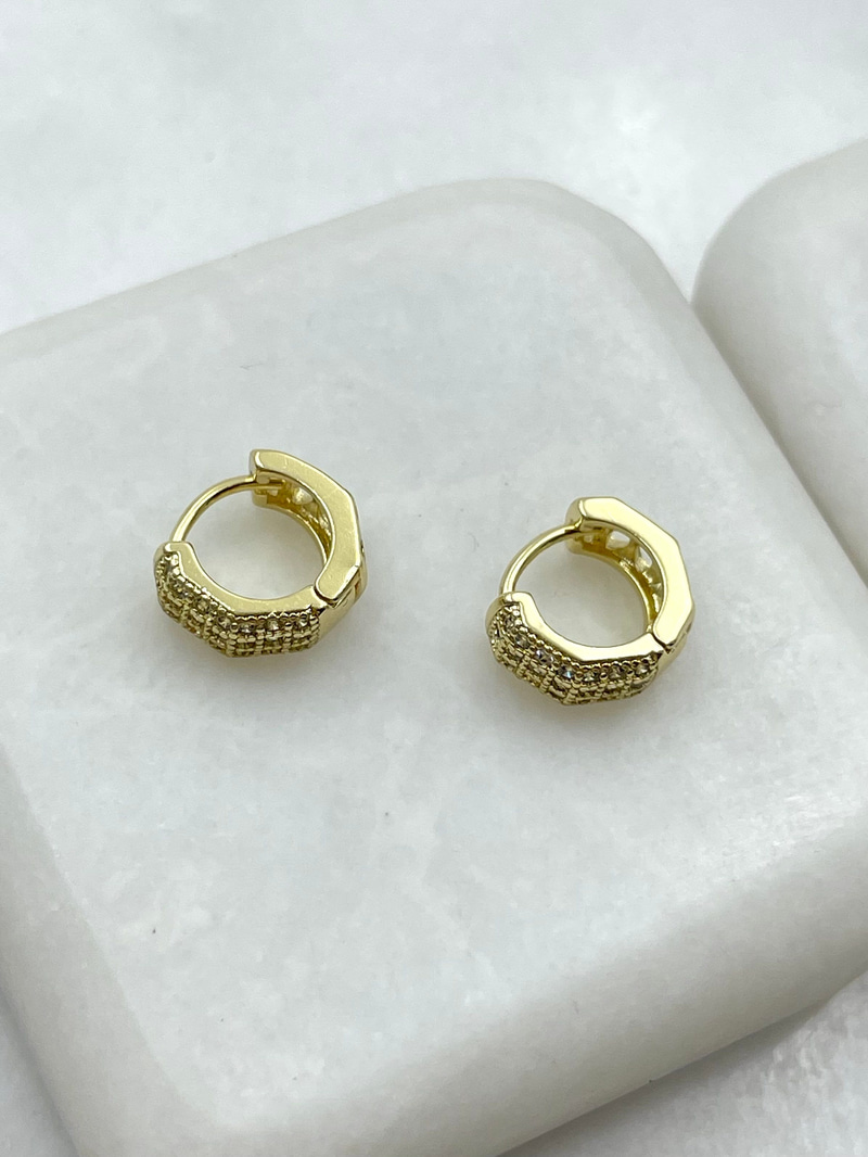 Özel Seri Dört Sıra Gömme Taşlı Minimal Halka Küpe Gold