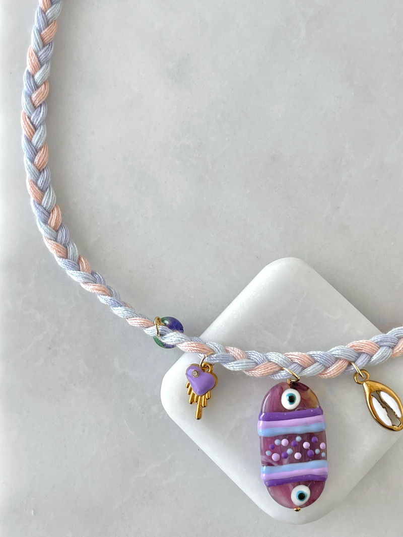 Çelik Cam Boncuk Sallantılı Lila Örgü İp Kolye Gold