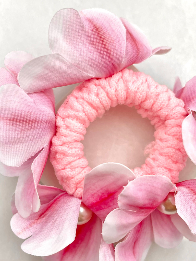 Dizi İnci Çiçekli Scrunchie Toka Toz Pembe