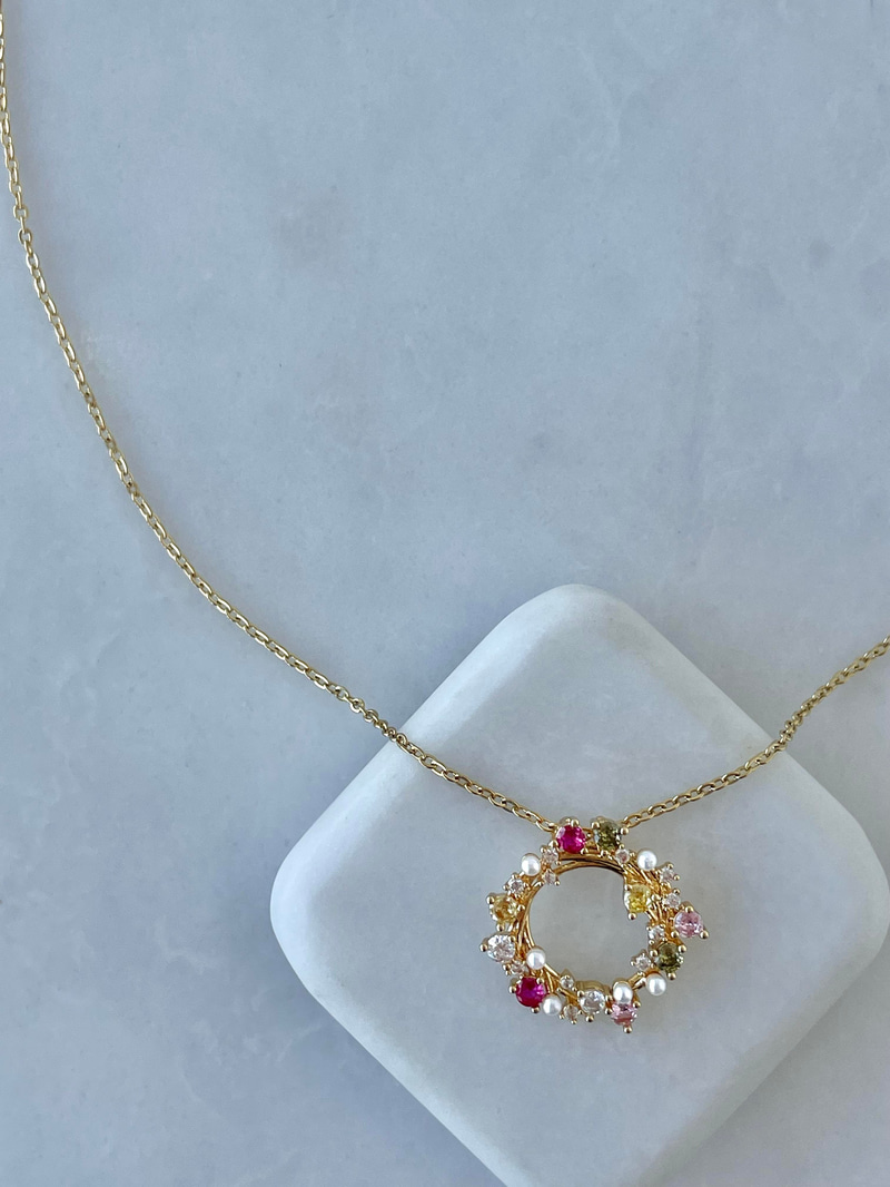Çelik Renkli Kristal Taşlı Daire Kolye Gold