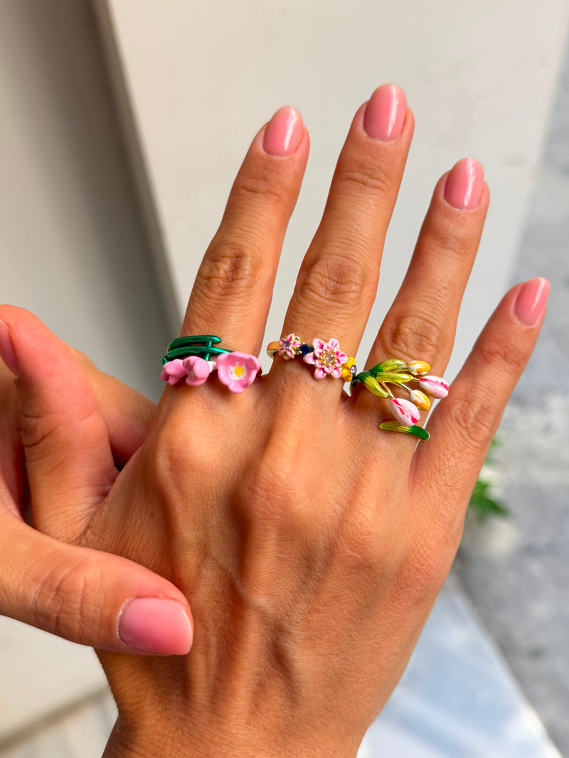 Mineli Pembe Çiçek Yüzük Gold