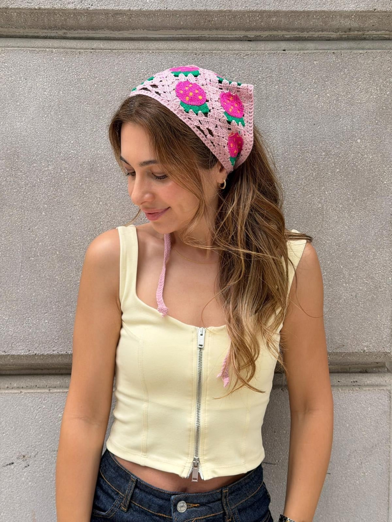 Çilek Desenli Örgü Bandana Pembe