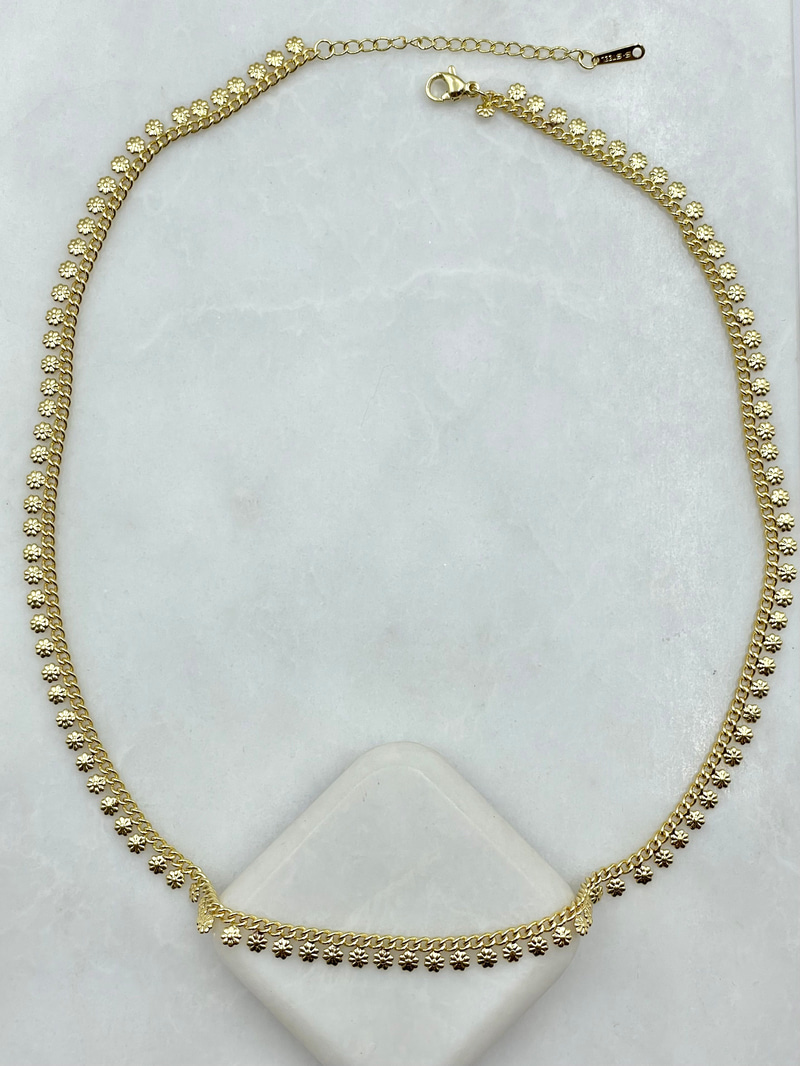 Çiçek Plaka Sallantılı Bohem Kolye Gold