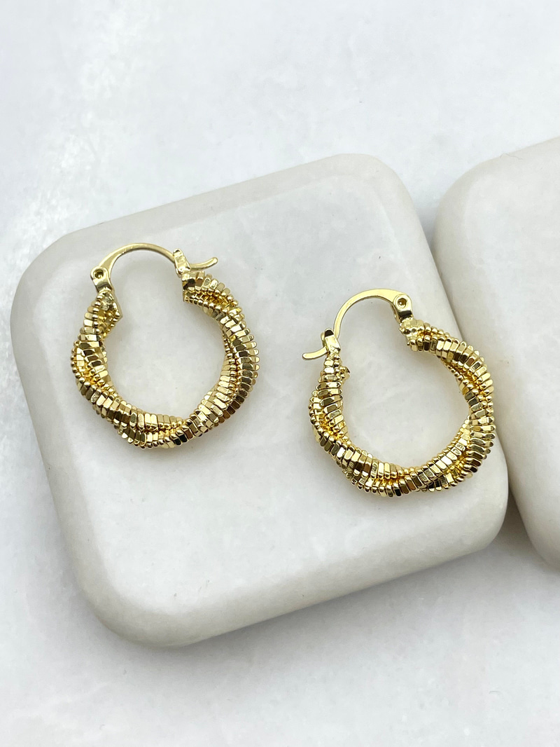 Işıltılı Burgu Küpe Gold