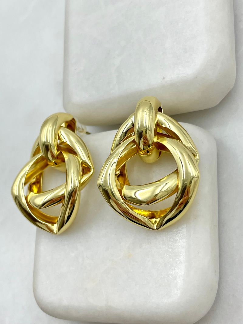 İç İçe Asimetrik Vintage Küpe Gold