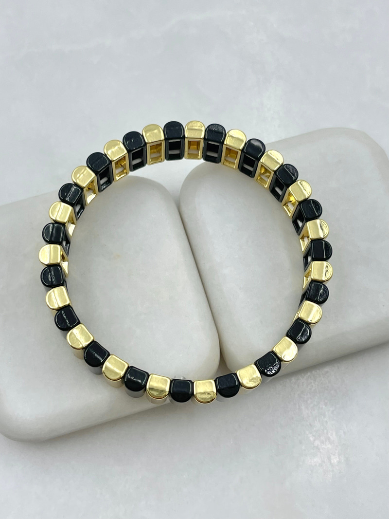 Siyah Detaylı Sütun Porselen Lastik Bileklik Gold