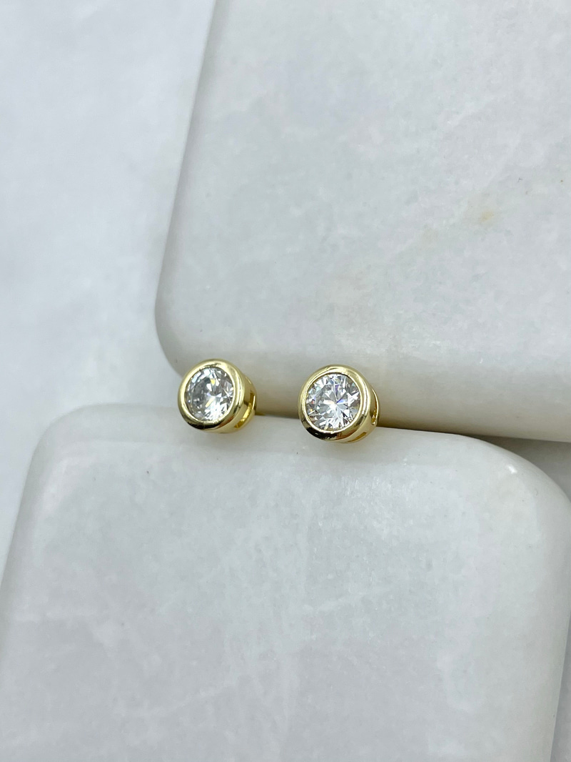 Özel Seri Gold Detaylı Kristal Taş Küpe 0,6 cm Gold
