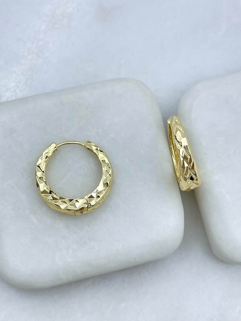 Altın Kaplama Kabartma Yansımalı ve Vintage Halka Küpe Gold