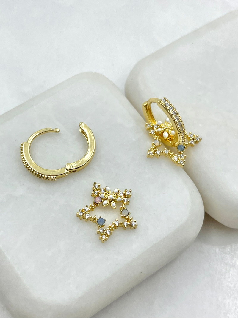 Gömme Taşlı Yıldız Charmlı Halka Küpe Gold