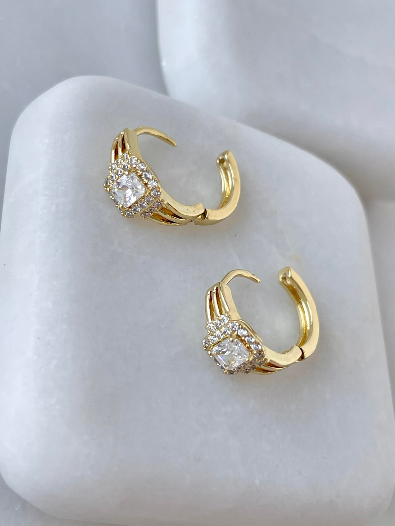 Özel Seri Baget Taşlı Minimal Halka Küpe Gold