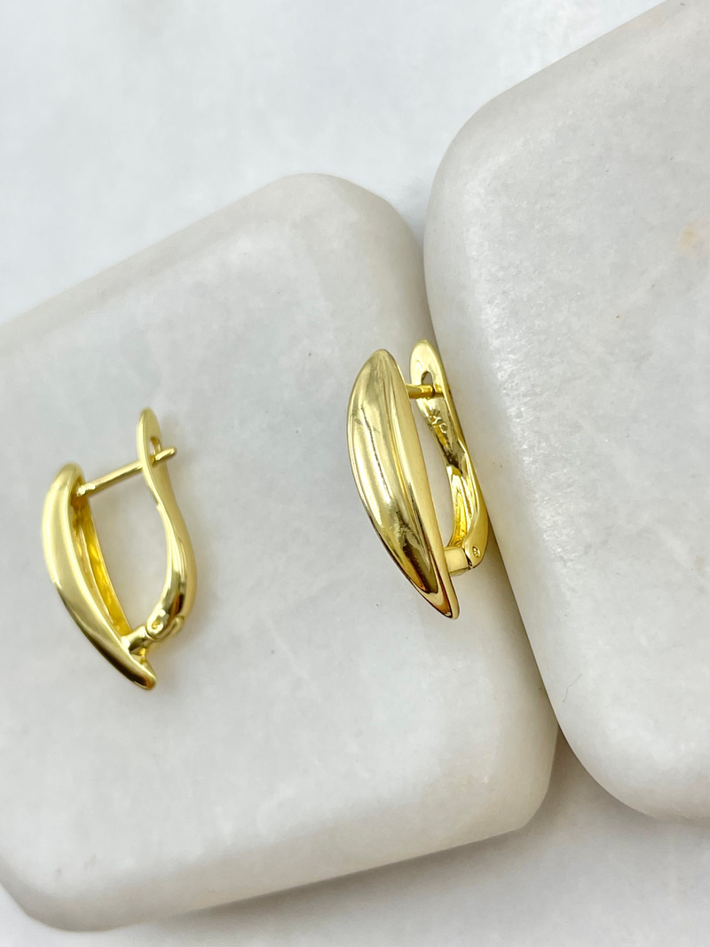 Özel Seri Oval Tasarım U Küpe Gold