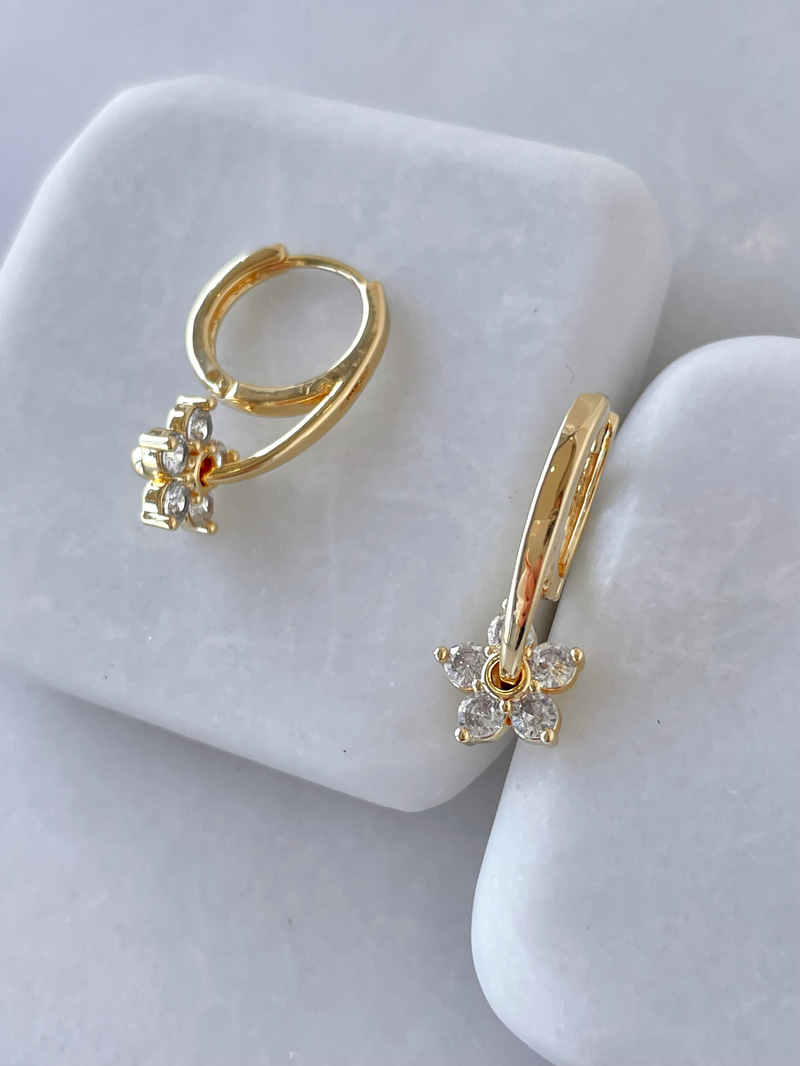 Altın Kaplama Kristal Çiçek Tasarım Küpe Gold