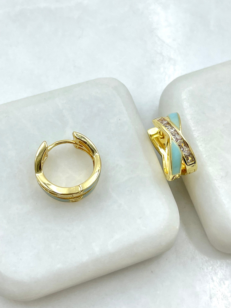 Mineli Kristal Taşlı Çapraz Model Halka Küpe Mavi