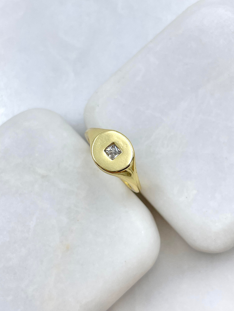 Altın Kaplama Kare Kristal Taşlı Serçe Parmak Yüzüğü Gold