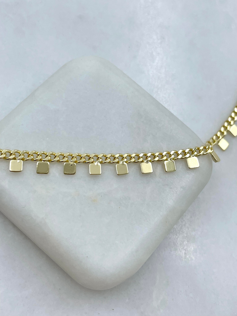 Altın Kaplama Kare Pul Plaka Sallantılı Kolye Gold