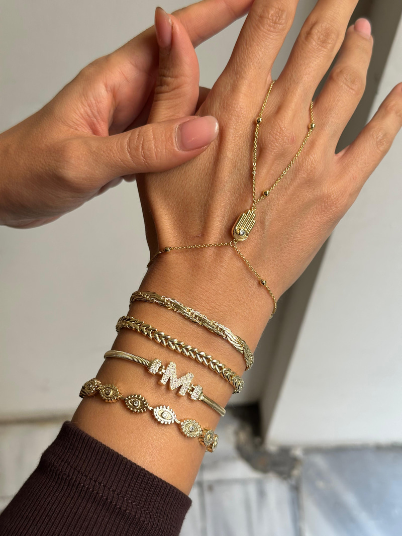 Altın Kaplama Kristal Taşlı Göz Model Bileklik Gold