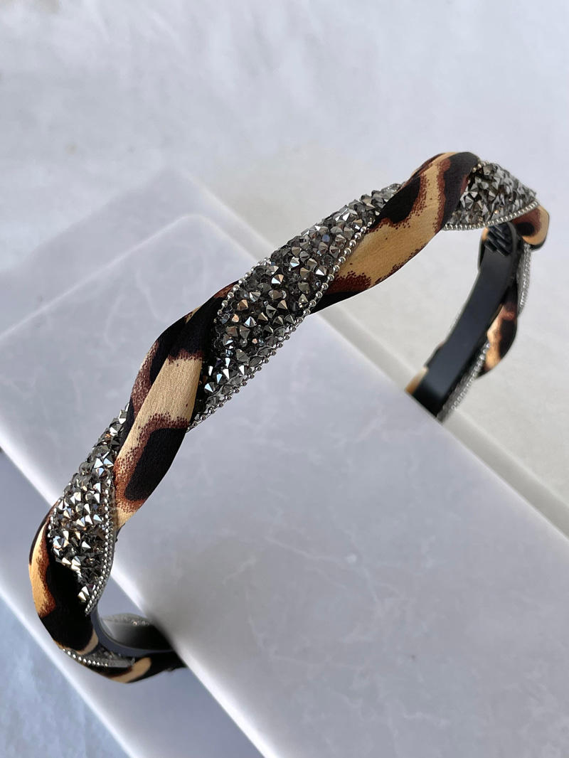 Kristal Füme Taşlı Burgu Leopar Taç Kahve