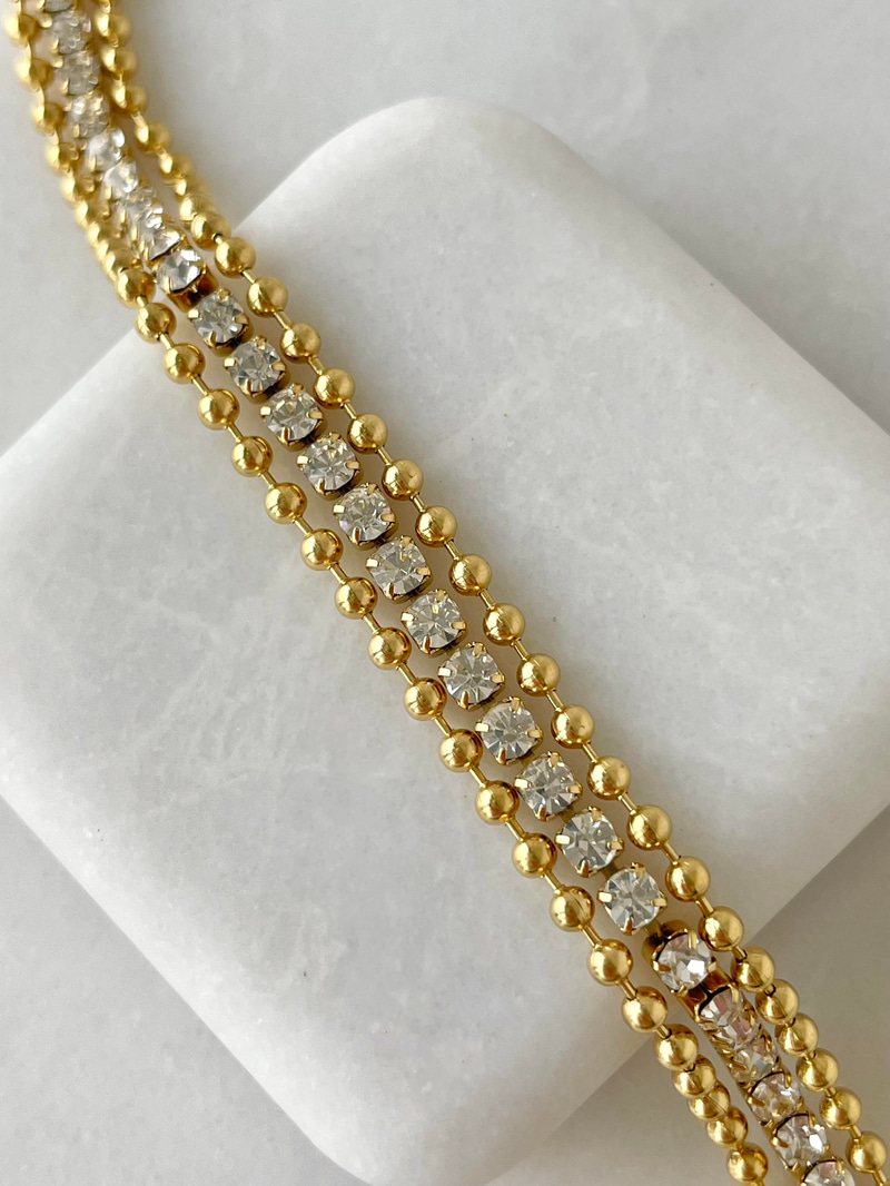 Çelik Üç Sıra Topçuklu Su Yolu Bileklik Gold