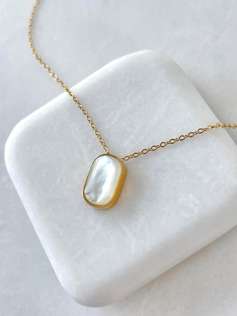 Çelik Sedef Taşlı Minimal Zincir Kolye Gold