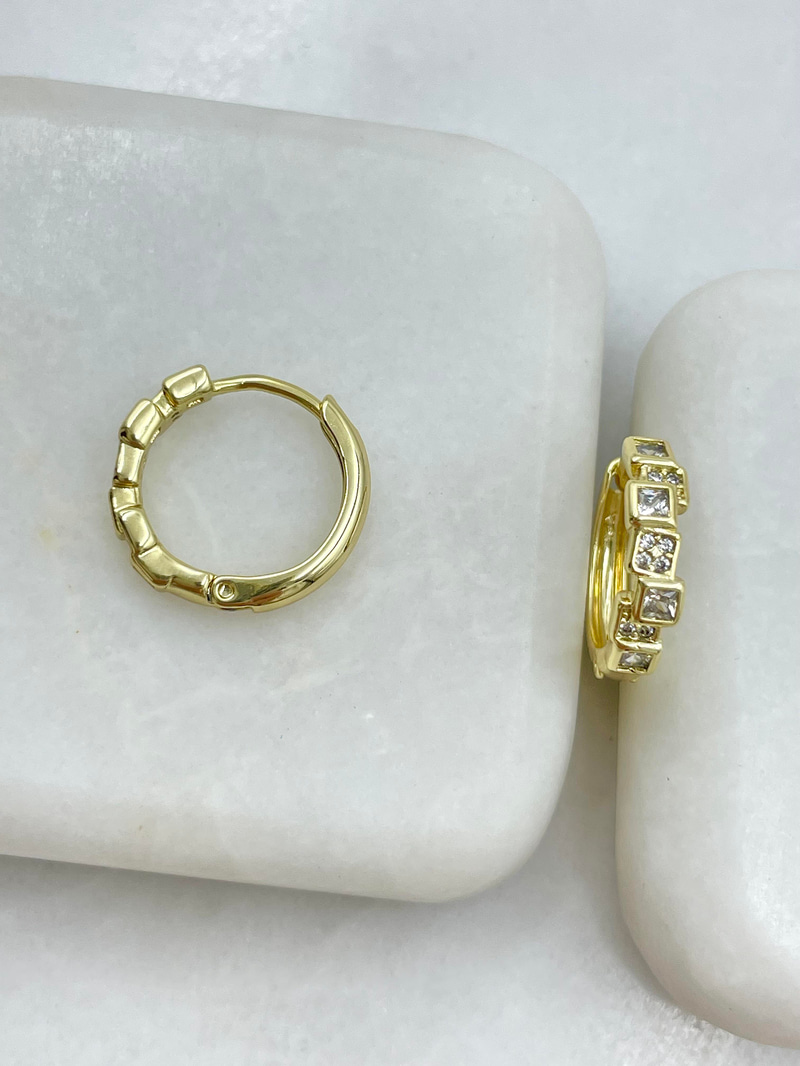 Özel Seri Şekilli Kare Kristal Taşlı Halka Küpe Gold