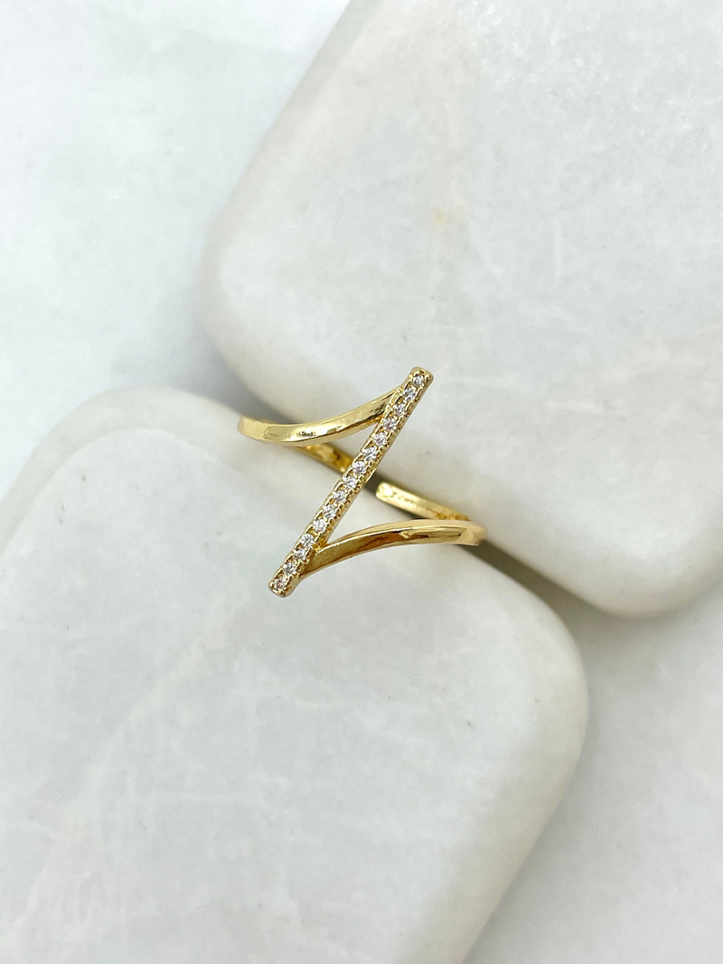Gömme Taşlı Z Model Tasarım Yüzük Gold