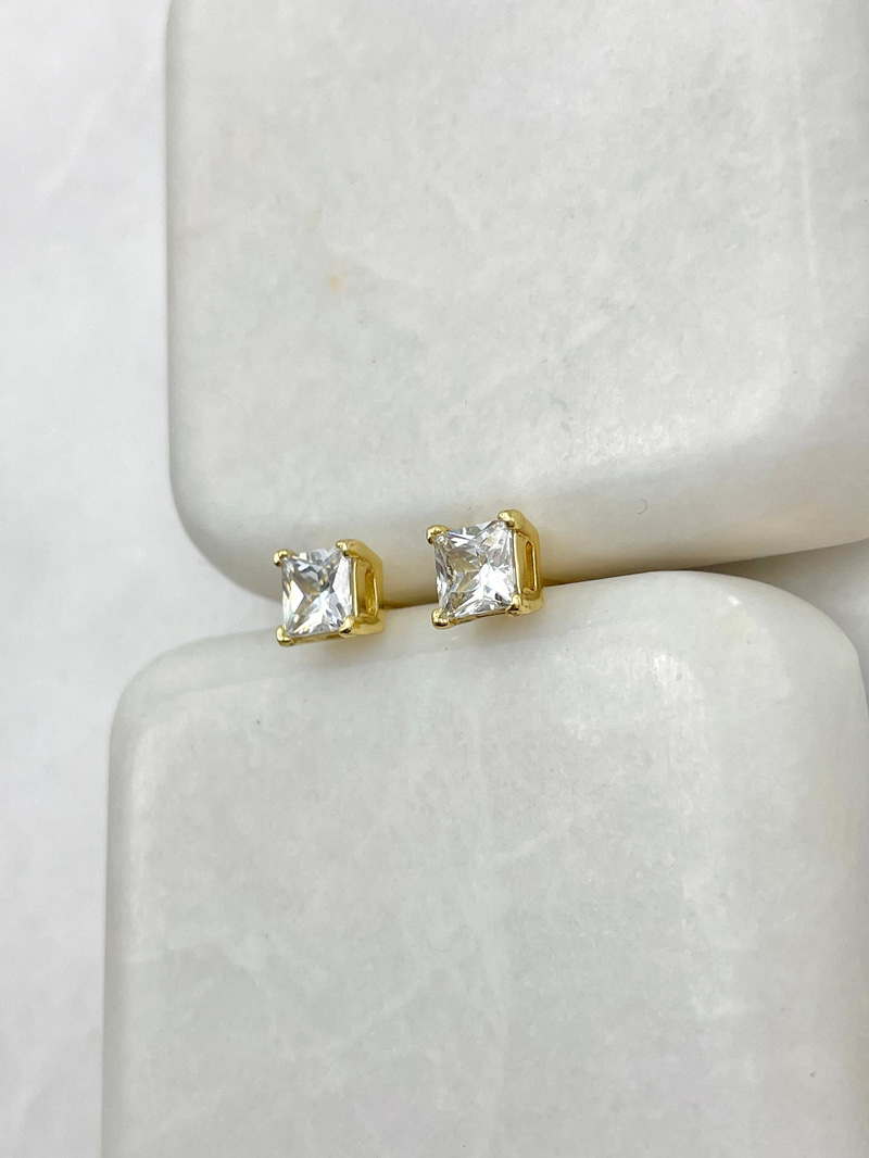 Özel Seri Kristal Taşlı Kare Küpe 0.6 mm Gold