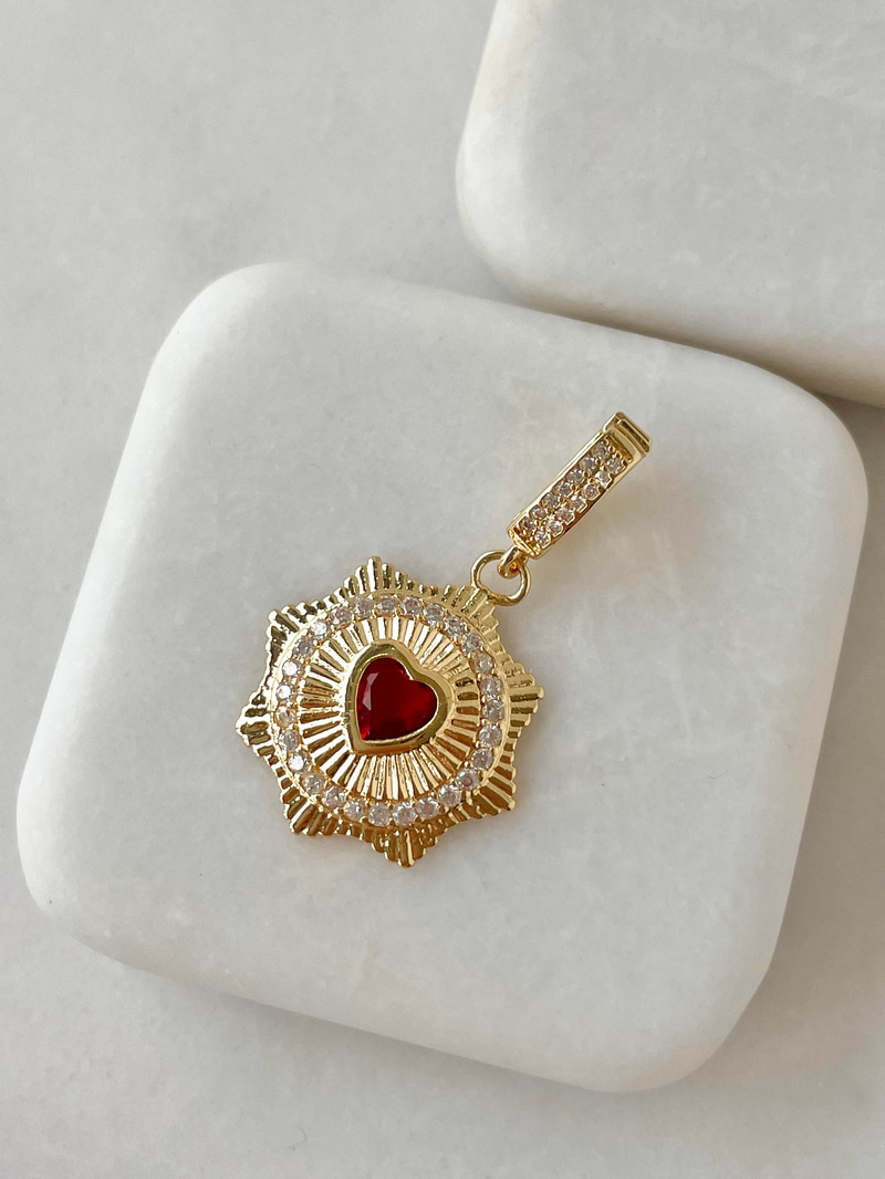 Kırmızı Kristal Kalp Ajda Charm