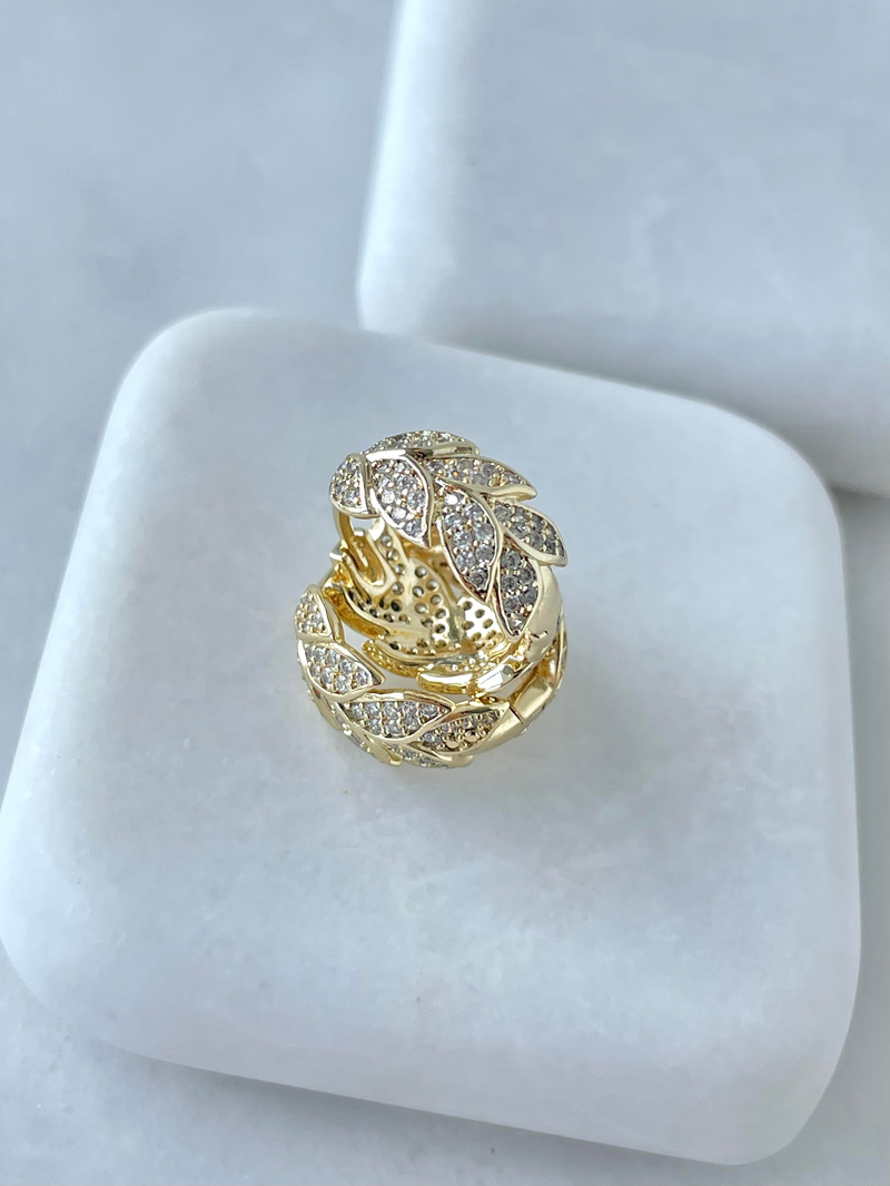 Özel Seri Gömme Taşlı Yaprak Model Halka Küpe Gold