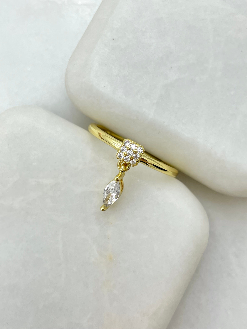 Altın Kaplama Kristal Sallantılı Yüzük Gold