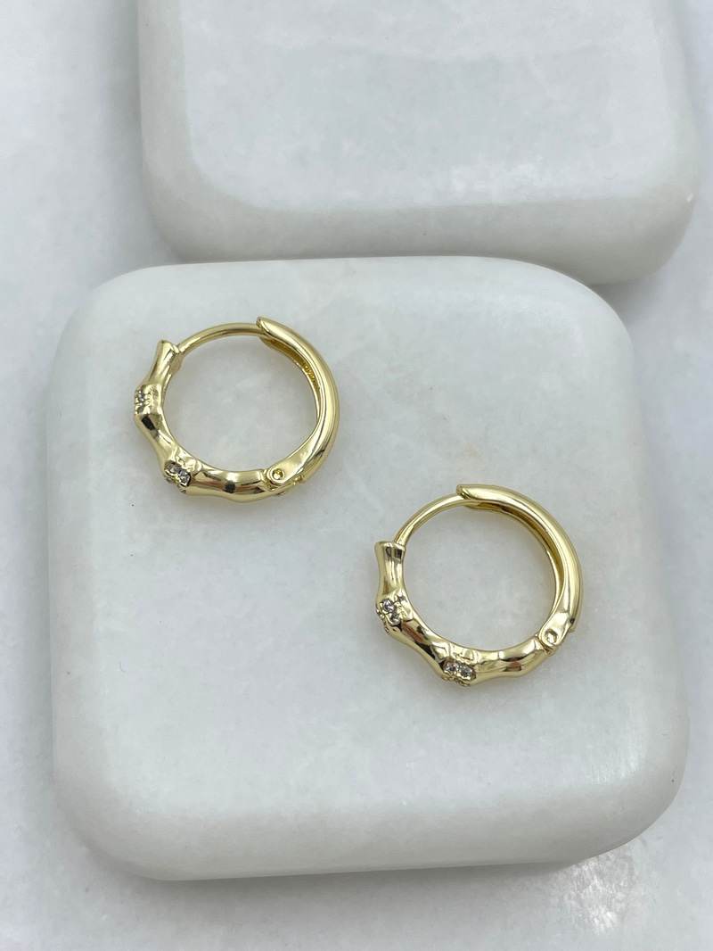 Özel Seri Gömme Taşlı Kemik Model Halka Küpe Gold