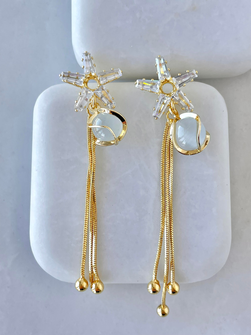 Altın Kaplama Opal ve Kristal Taşlı Yıldız Sallantılı Küpe Gold