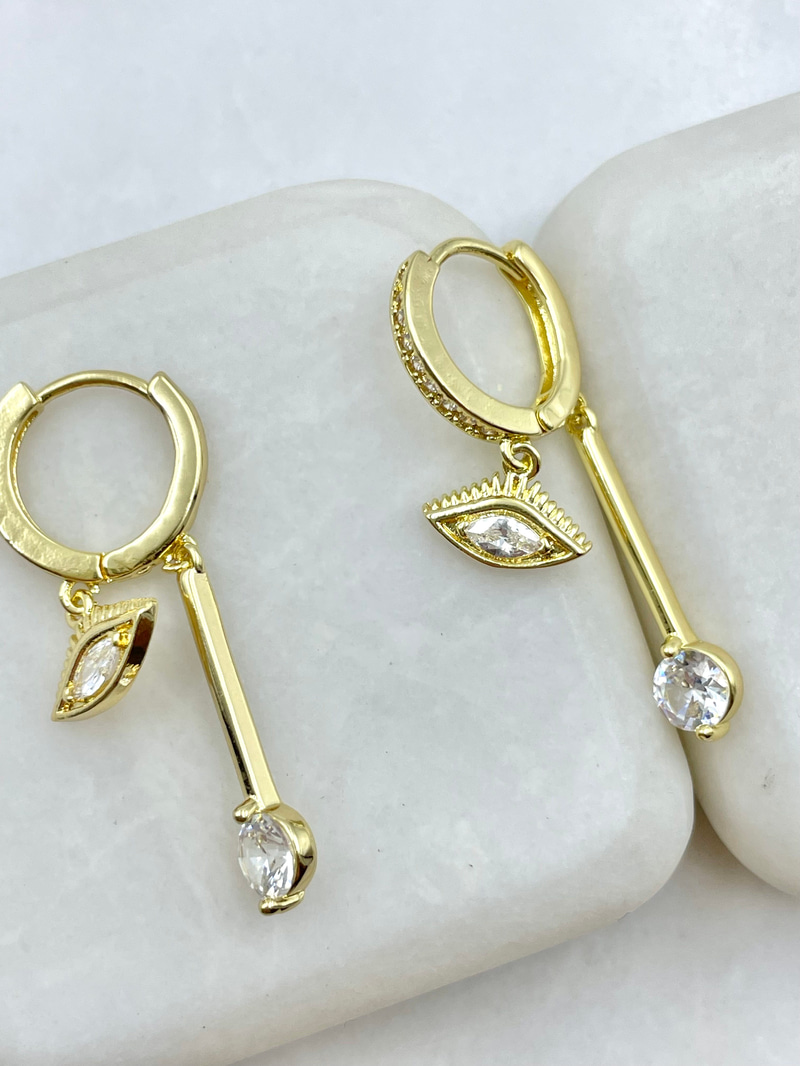 Gömme Taşlı Göz Sallantılı Halka Küpe Gold
