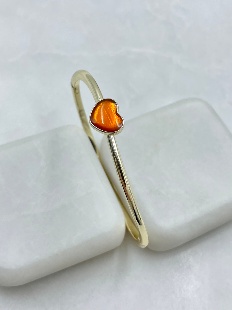 Altın Kaplama Opal Taşlı Kalp Model Kelepçe Bileklik Gold