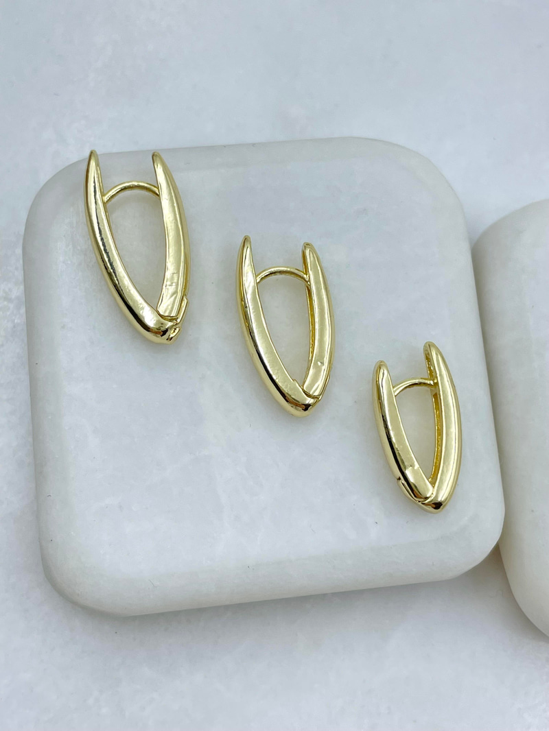 Altın Kaplama Altılı Sütun Model Küpe Seti Gold