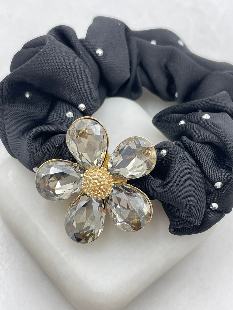 Kristal Çiçekli Premium Scrunchie Toka Siyah