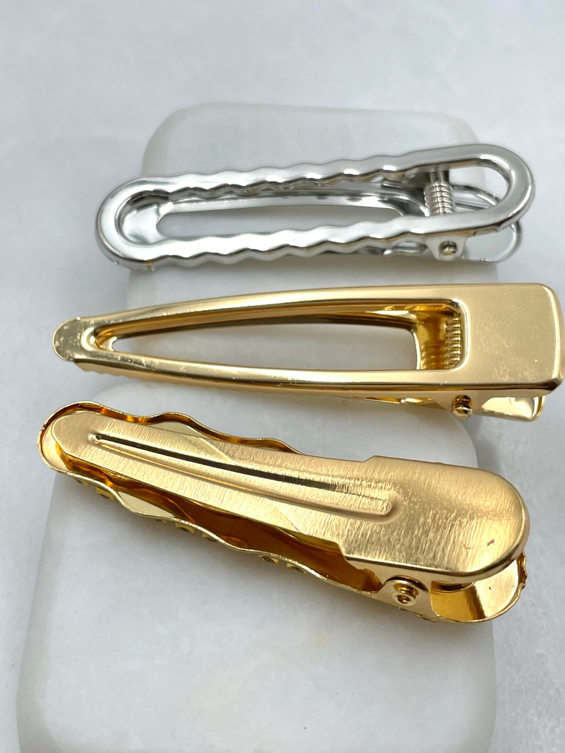 Kristal Taşlı Üçlü Dalgalı Pens Toka Seti Gold
